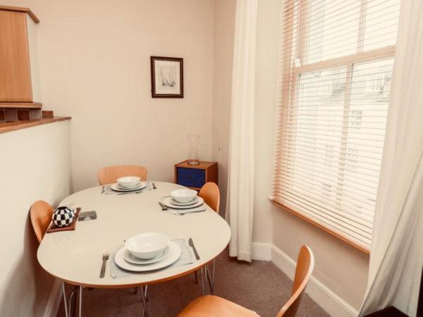 Durnford St- Amazing Location - Free Wifi Appartement Plymouth Buitenkant foto